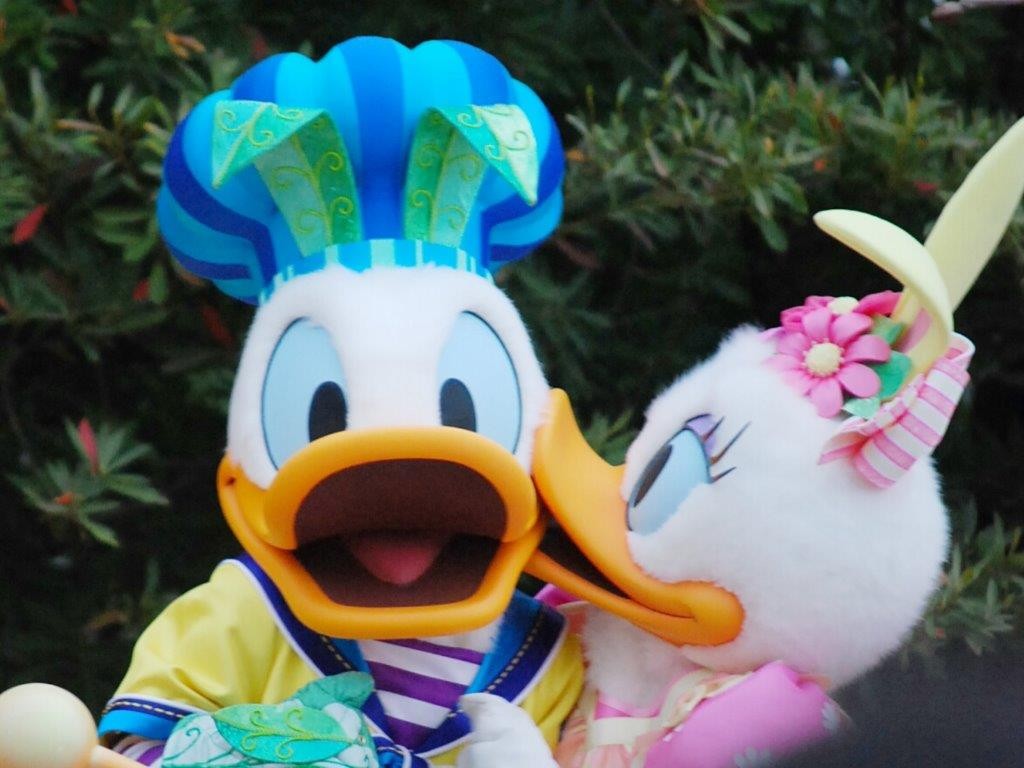 ディズニーイースター・ドナルドとデイジー