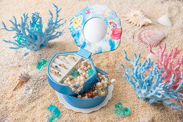アリエルのアクセサリーケースとかわいいアクセ